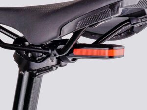 Tagatuli RAVEMEN CL01 USB COB 30lms auto on/off/brake sadularelss+post